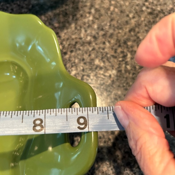 Two Unique Glass Square Nesting Bowl set in rich Green color 9.25” and 11” - Picture 6 of 10
